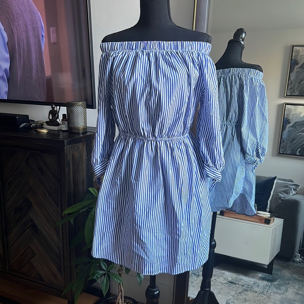 Off-the-Shoulder Striped Dress - Blue and White - L